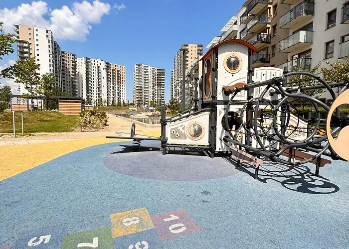 Amber Apartment On 14 Floor